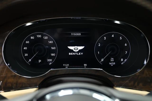 2021 Bentley Bentayga - Image 28 of 31