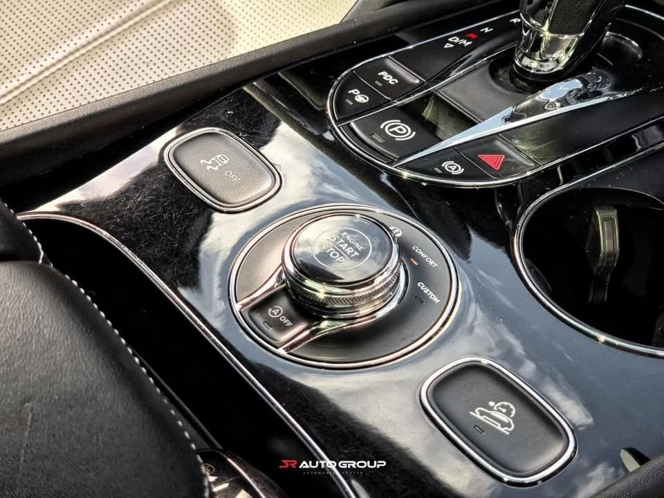 2021 Bentley Bentayga - Image 15 of 20