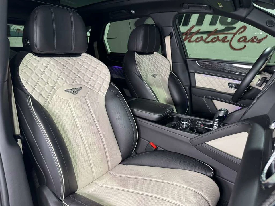 2021 Bentley Bentayga - Image 17 of 31