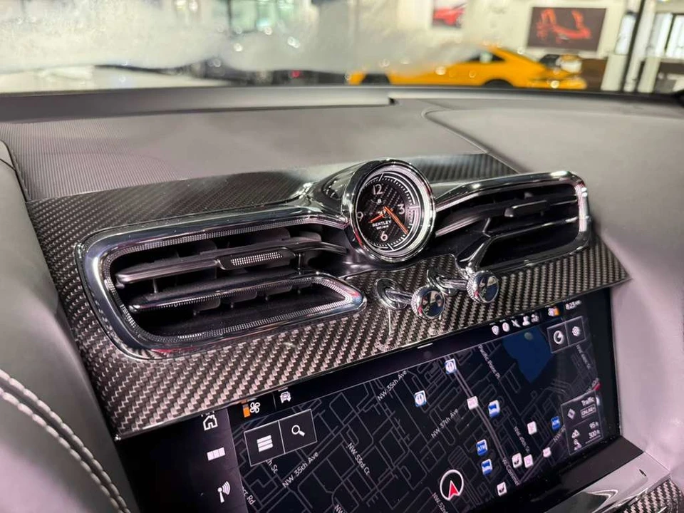 2021 Bentley Bentayga - Image 24 of 31