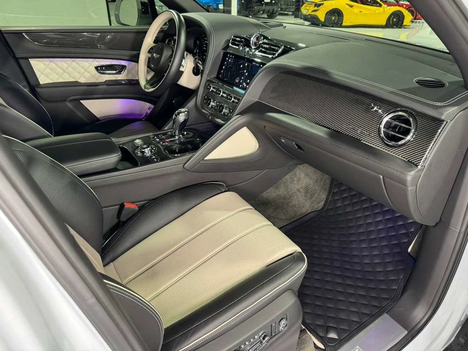 2021 Bentley Bentayga - Image 19 of 31