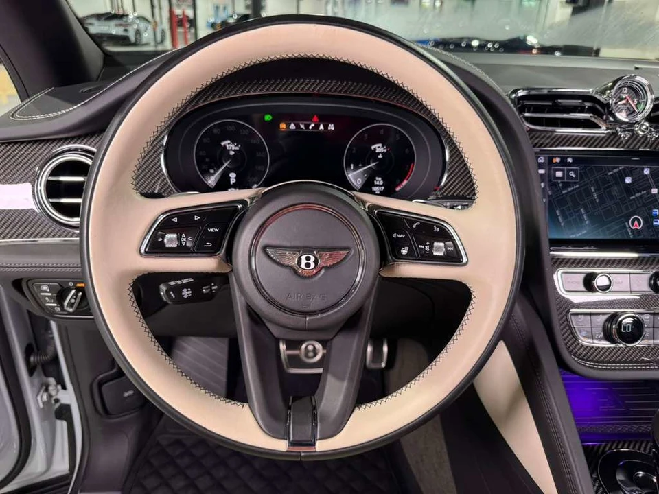 2021 Bentley Bentayga - Image 21 of 31