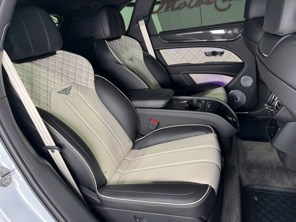 2021 Bentley Bentayga - Image 13 of 31