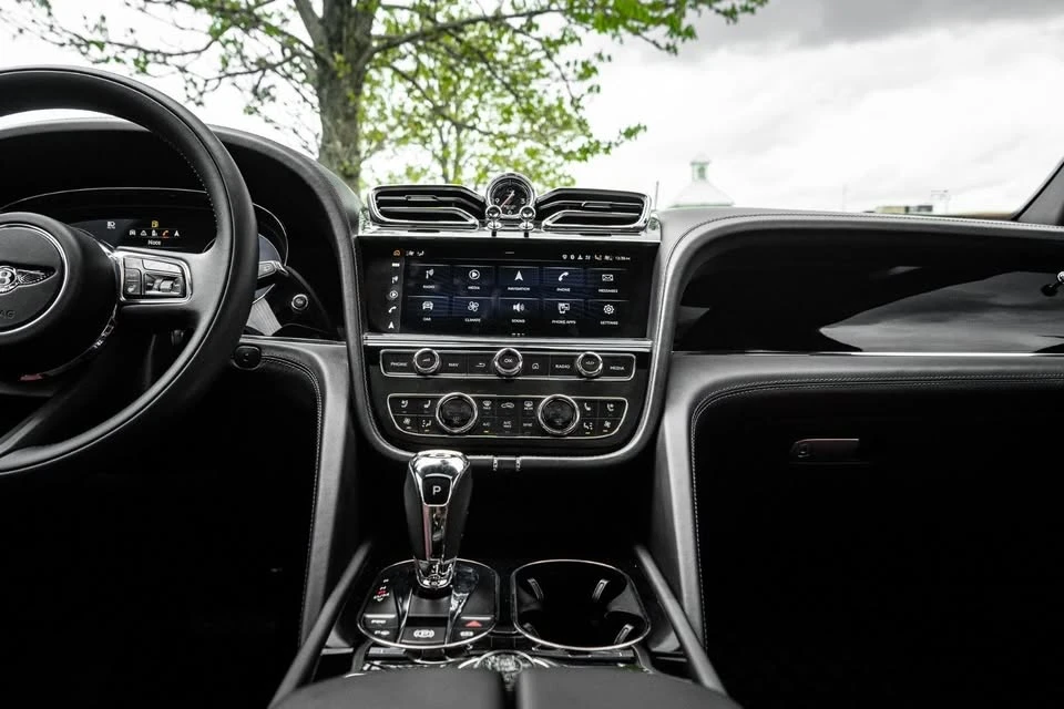 2021 Bentley Bentayga - Image 10 of 19