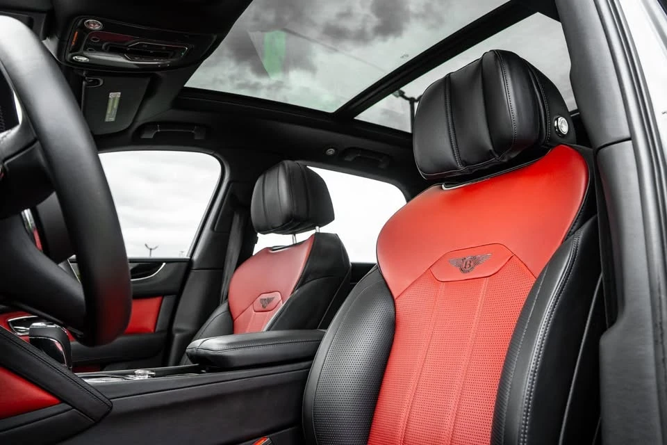 2021 Bentley Bentayga - Image 15 of 19