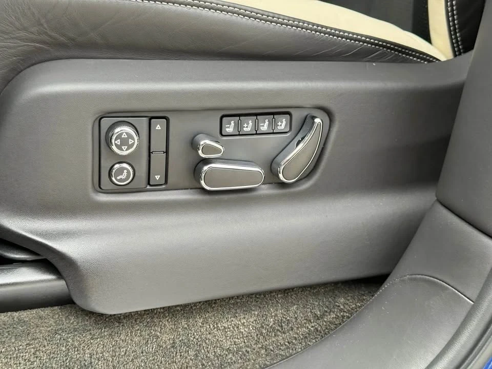 2021 Bentley Bentayga - Image 12 of 20