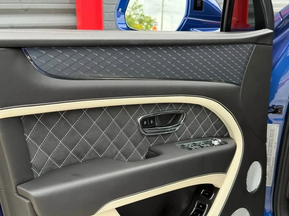 2021 Bentley Bentayga - Image 11 of 20