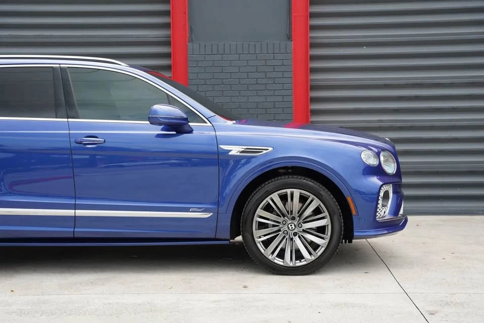 2021 Bentley Bentayga - Image 2 of 20
