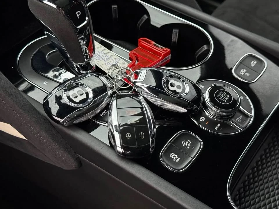 2021 Bentley Bentayga - Image 19 of 20