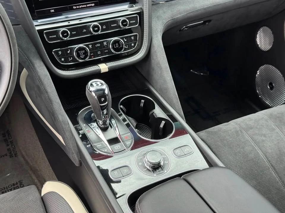 2021 Bentley Bentayga - Image 10 of 20