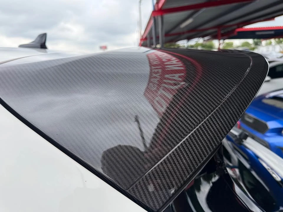 2021 Bentley Bentayga - Image 16 of 17