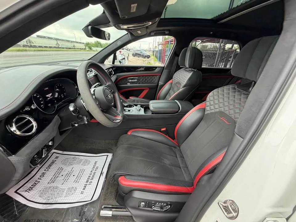 2021 Bentley Bentayga - Image 4 of 17