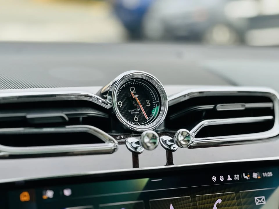 2021 Bentley - Image 15 of 20