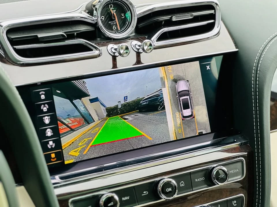 2021 Bentley - Image 16 of 20