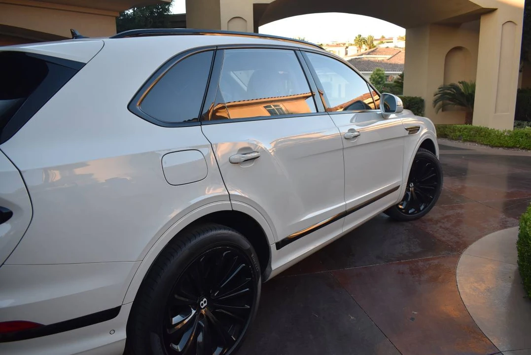 2021 Bentley Bentayga - Image 10 of 24