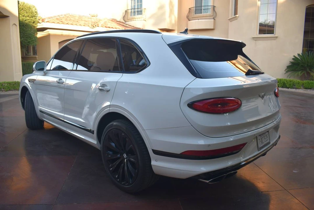 2021 Bentley Bentayga - Image 7 of 24