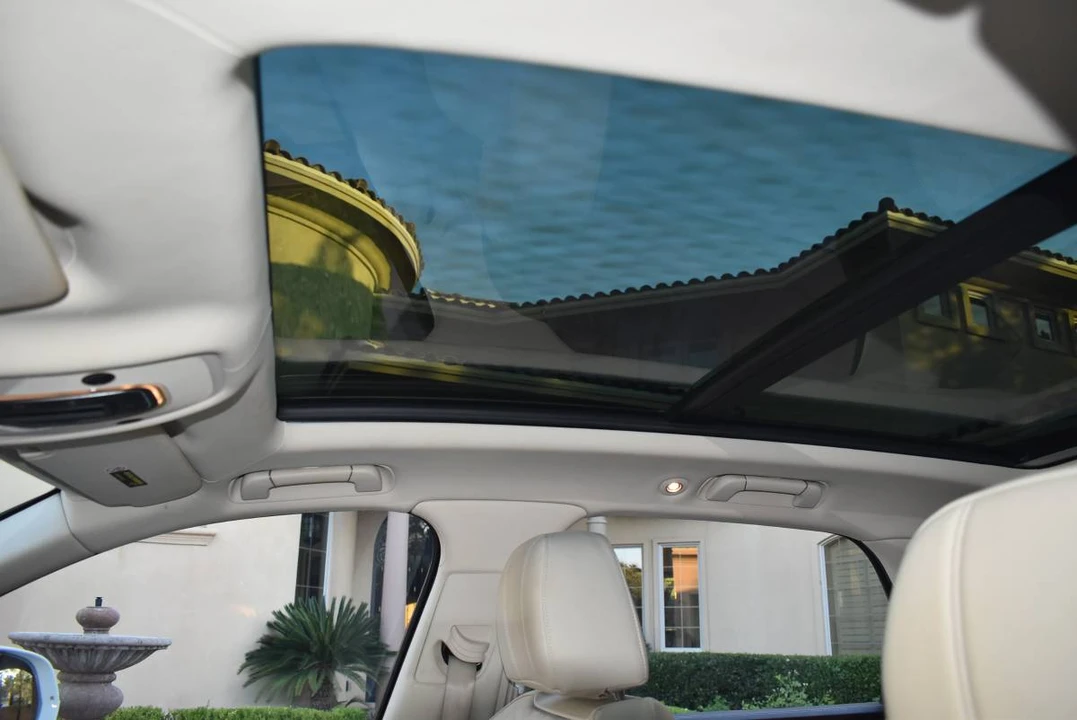 2021 Bentley Bentayga - Image 17 of 24