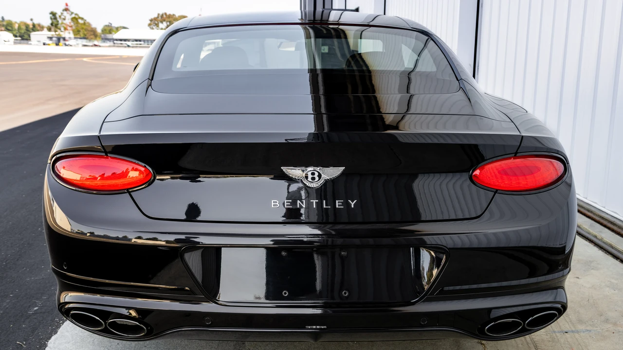 2021 Bentley Continental GT 3rd Gen - Image 18 of 31