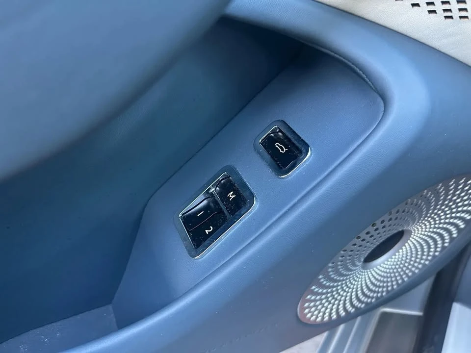 2021 Bentley Continental - Image 16 of 17