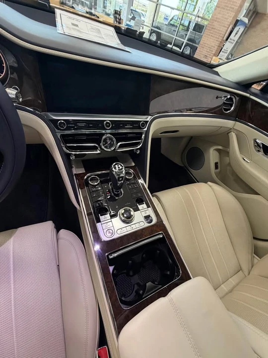 2021 Bentley Continental - Image 8 of 9