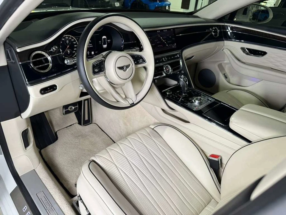 2021 Bentley Continental - Image 9 of 12
