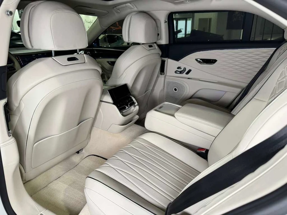2021 Bentley Continental - Image 11 of 12