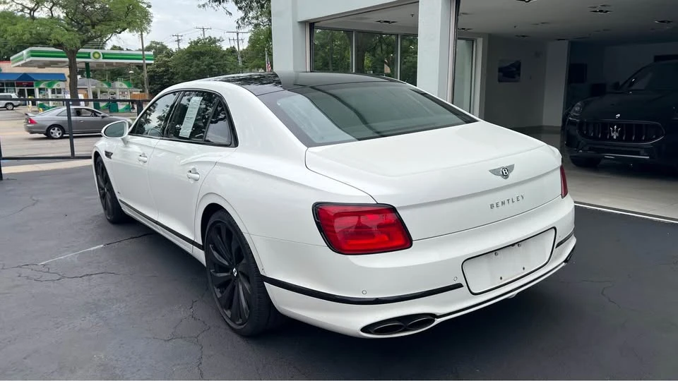 2021 Bentley - Image 7 of 20