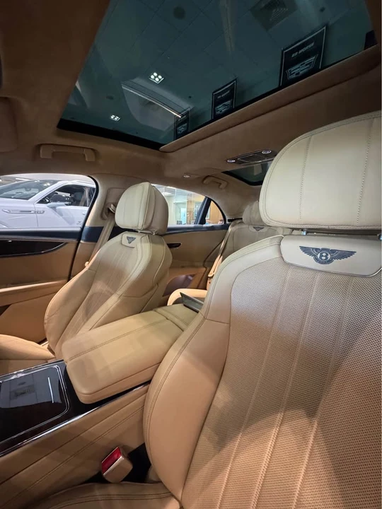 2021 Bentley Continental Flying Spur - Image 10 of 11