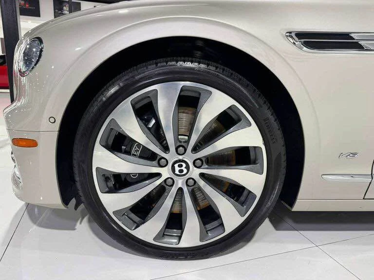 2021 Bentley Continental - Image 19 of 21