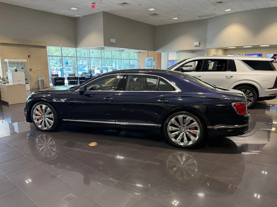 2021 Bentley - Image 3 of 7