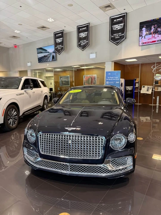 2021 Bentley - Image 2 of 7