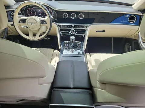 2021 Bentley Flying Spur V8 Sedan 4D
