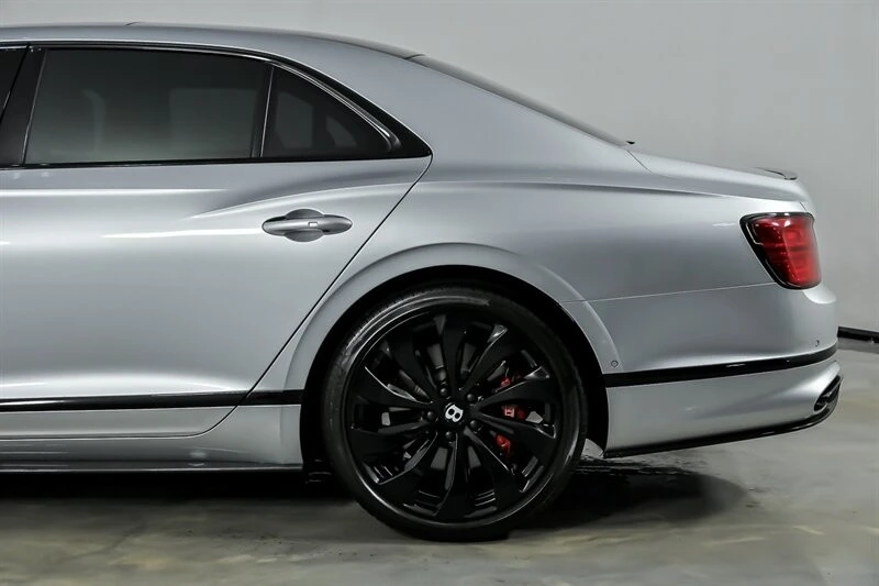 2021 Bentley - Image 9 of 31