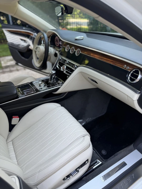 2021 Bentley Continental - Image 10 of 30