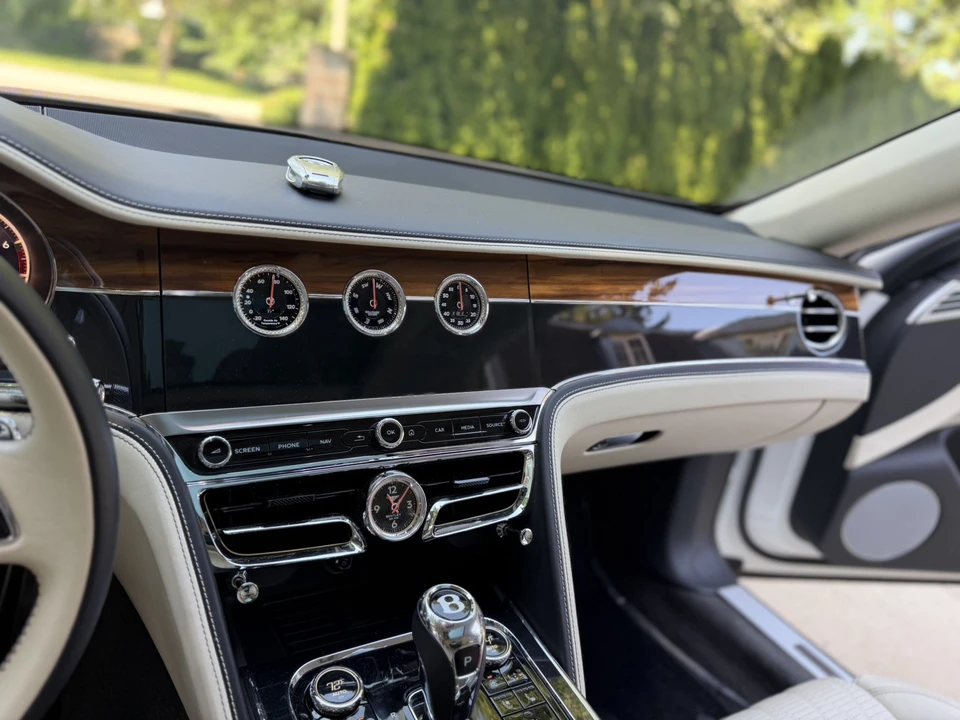 2021 Bentley Continental - Image 27 of 30