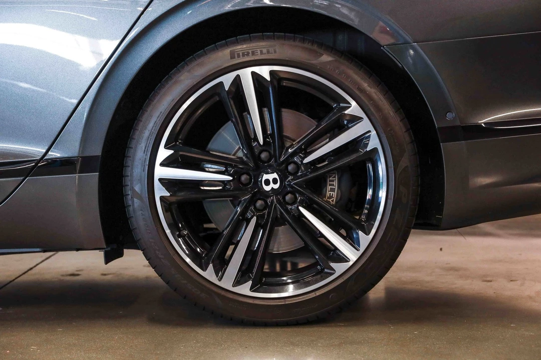 2021 Bentley Continental - Image 14 of 31