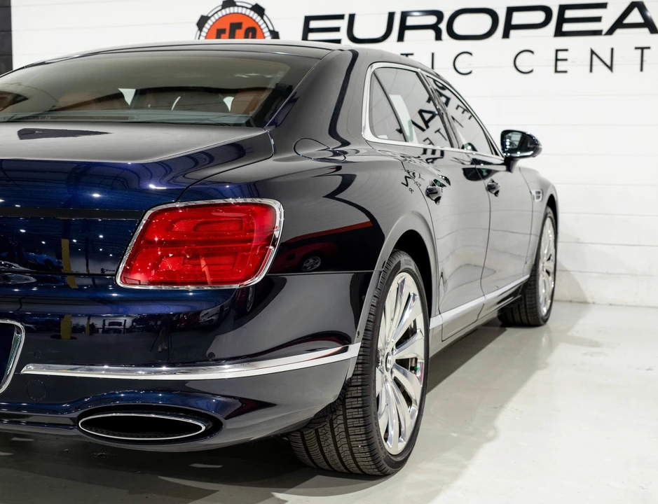 2021 Bentley Continental - Image 24 of 31