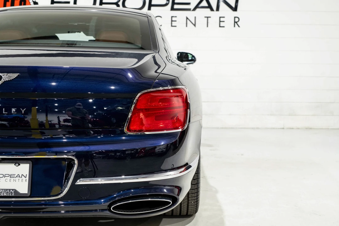 2021 Bentley Continental - Image 23 of 31