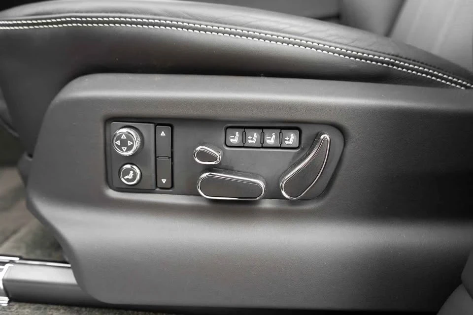 2021 Bentley Bentayga - Image 10 of 13