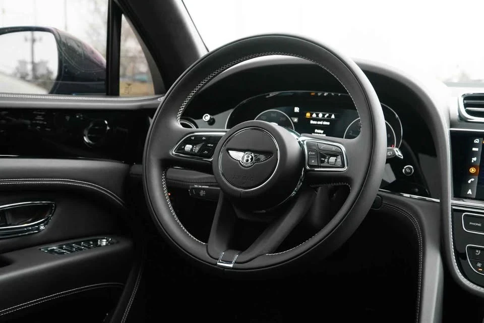 2021 Bentley Bentayga - Image 7 of 13
