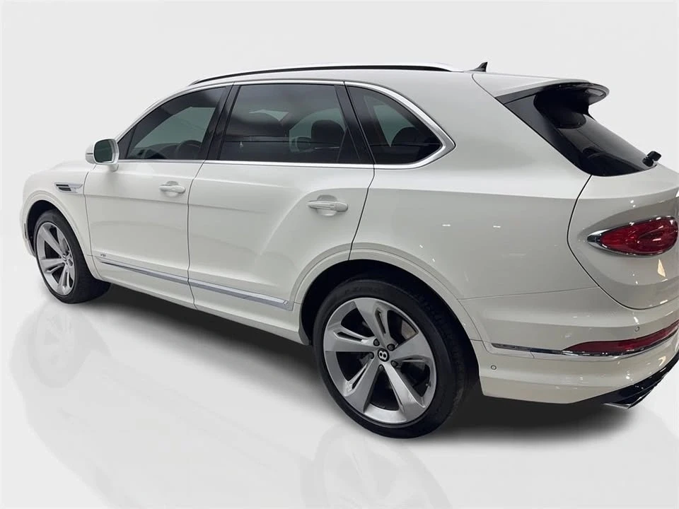 2021 Bentley Bentayga - Image 13 of 19