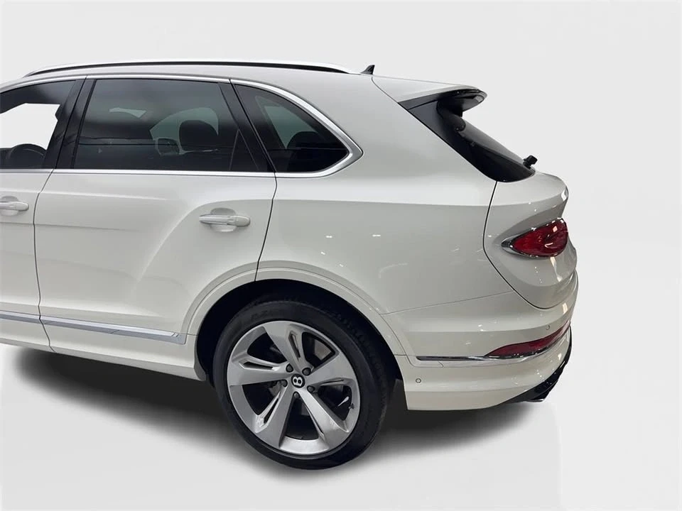 2021 Bentley Bentayga - Image 18 of 19