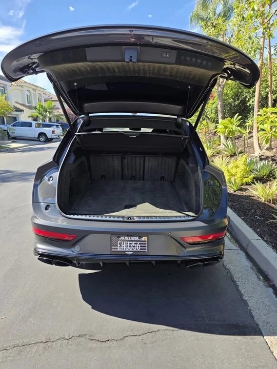 2021 Bentley Bentayga - Image 8 of 19
