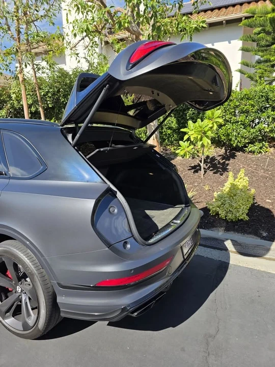 2021 Bentley Bentayga - Image 19 of 19