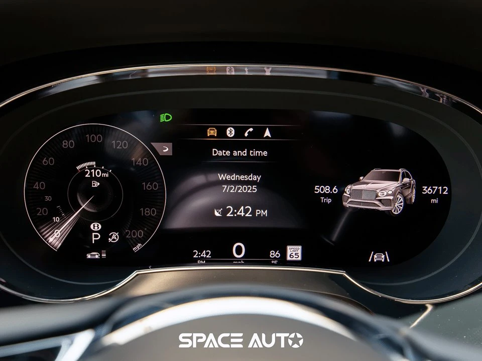 2021 Bentley Bentayga - Image 15 of 20