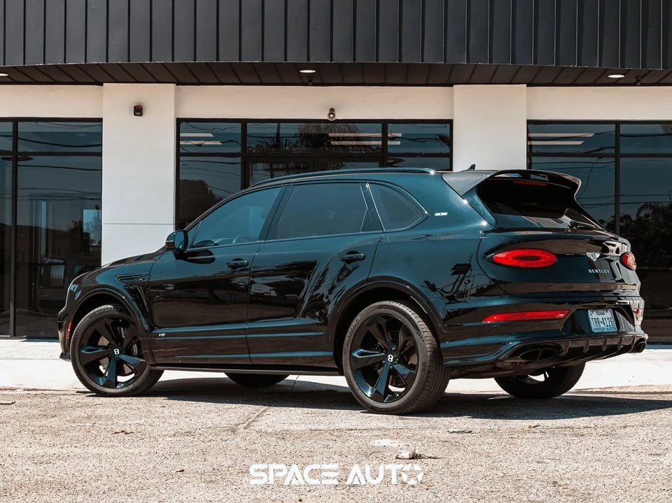 2021 Bentley Bentayga - Image 7 of 20