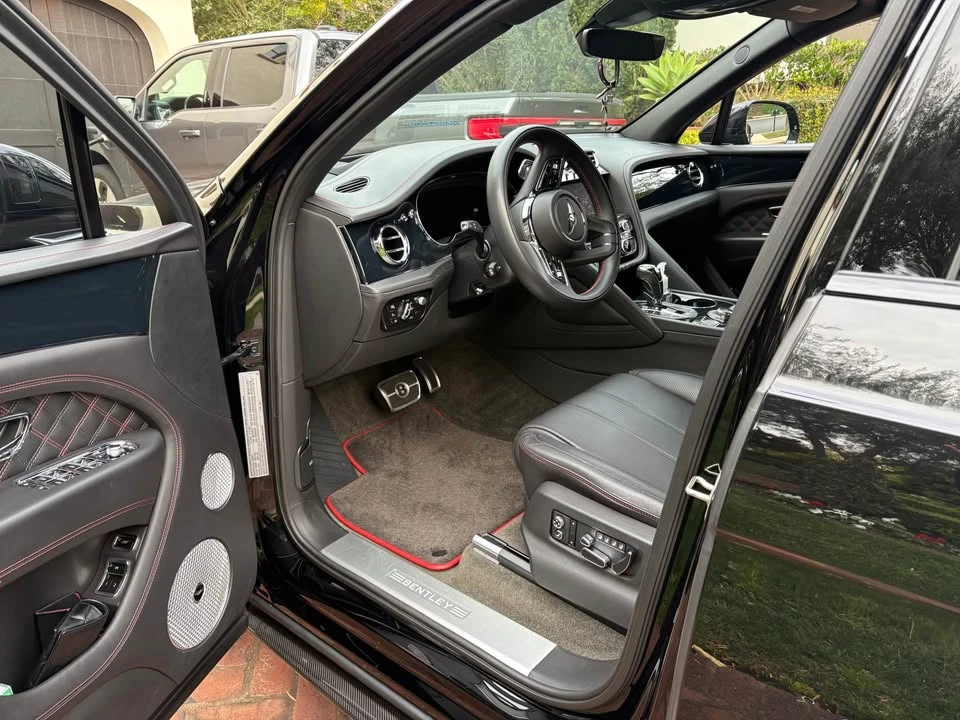 2021 Bentley Bentayga - Image 7 of 7