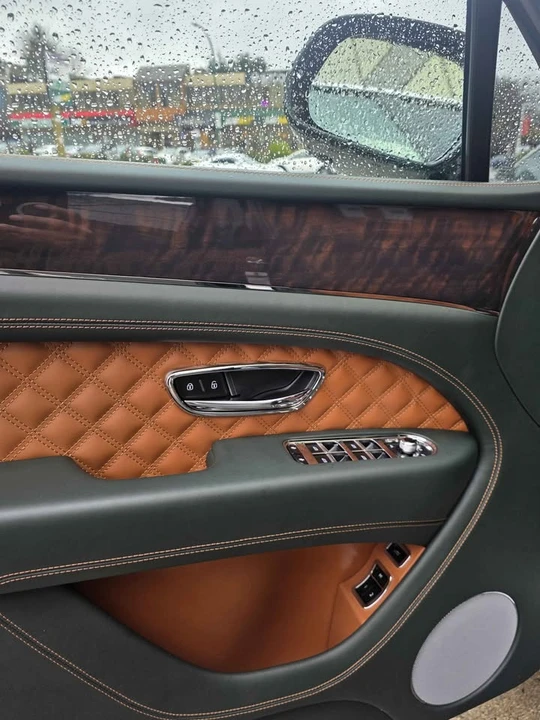 2021 Bentley Bentayga - Image 6 of 18