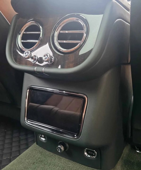 2021 Bentley Bentayga - Image 14 of 18