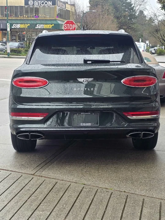 2021 Bentley Bentayga - Image 3 of 18